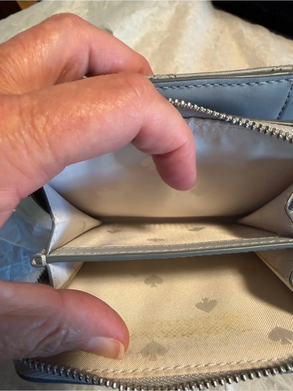 kate spade Quilted Leather Zip Wallet in Light Gray